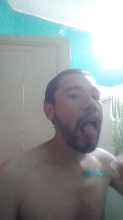 Şey, işte burada güne devam etmek için beni uyandırıyor.