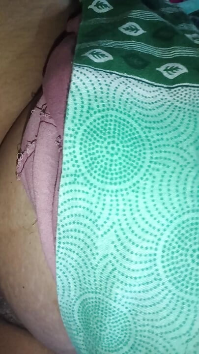 Wife ka didi ko sobha me chuda