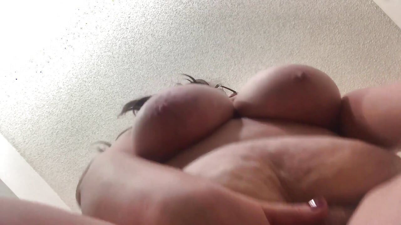 La gigantessa ti punisce per la fuga