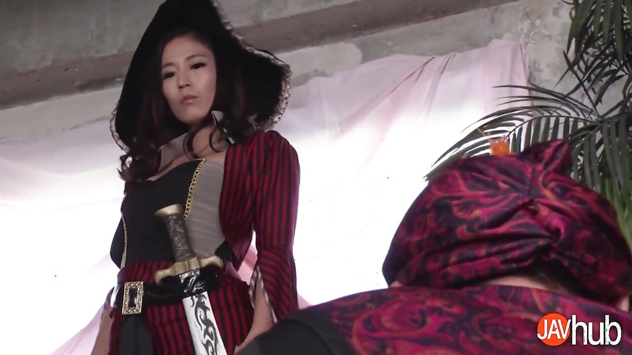 Horny Mori Hoshizora Pirate Costume Gets Fucked in Gangbang