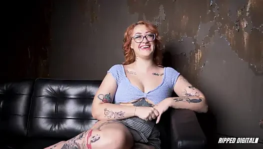 Spinnin shae si cewek hot bertato rambut merah dientot ekstrem sama konten seks bondage