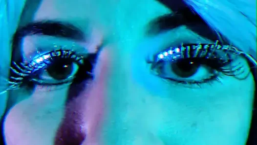 Glamoureyes