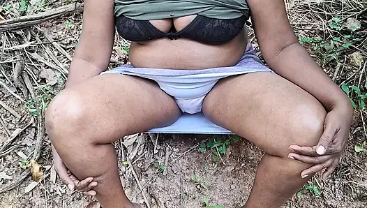 Video viral terpanas tante tua di luar ruangan