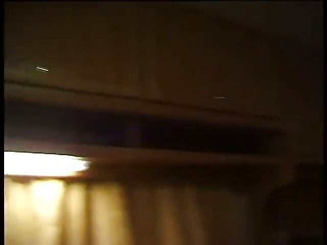 Chica de gran culo follada por dos hombres