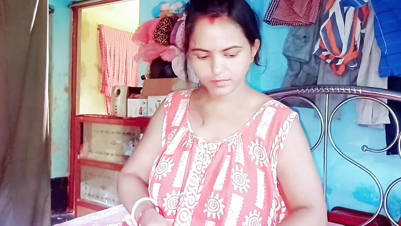 Komal's girlfriend sat on brother-in-law's clothes and started screaming, brother-in-law, you want to see your penis