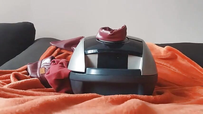 שואב אבק עור גומר