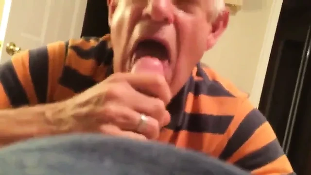 suck my cock daddy!