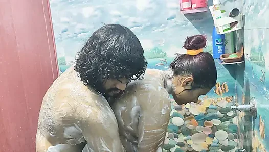 Bath romance with hand job ans penis rub on ass