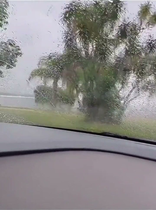 Hot Pussy Inside the Car! Outdoors Is More Enjoyable!!