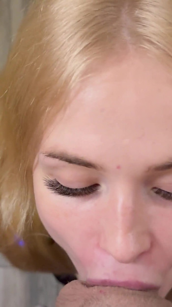 I mixed up the floors and accidentally walked into someone else's apartment. | Clip 1