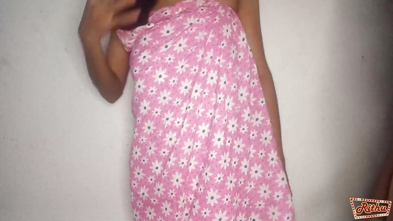 Sri Lankan Beautiful Village Girl Fuck On My Room