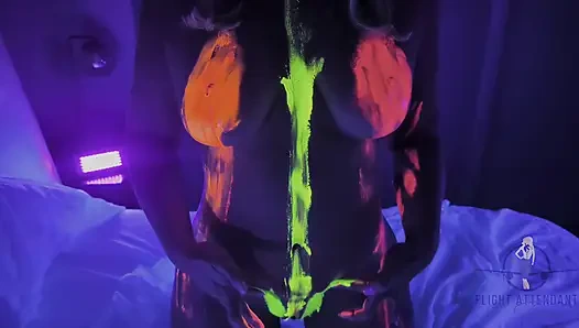 Lights Down, Glow up