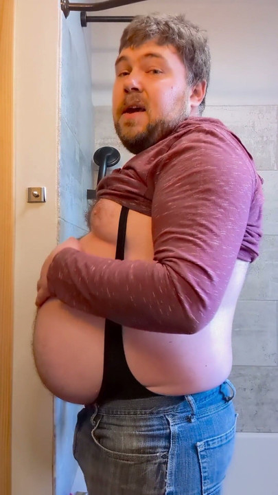 Talking about my Growing Belly and Getting Fatter | Clip 1