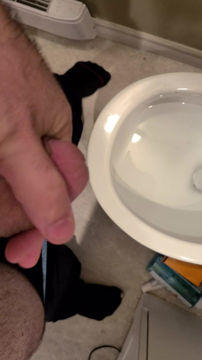 Small dick cums