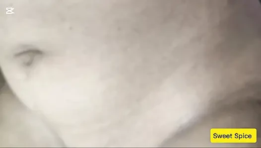 Ich wurde mit seinem schwanz und einem vibrator, den ich komme, richtig hart gefickt