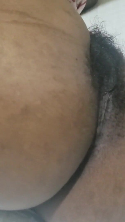 Por favor come mi coño antes de comer el desayuno se convierte en una fantasía seductora temprano en la mañana llena de deseo burlona | Clip 1