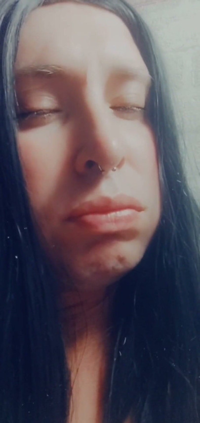 Bonnie masturbates and ends sweetly, tasting the cum. | Clip 1