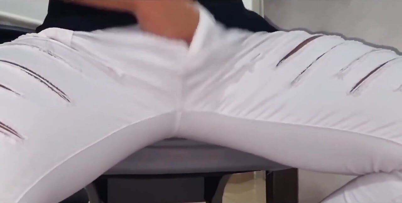 Sexy Guy Jerks off in a T-shirt