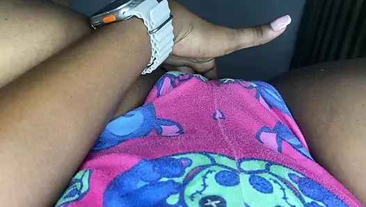 Aku suka muncrat sampai kakiku bergetar