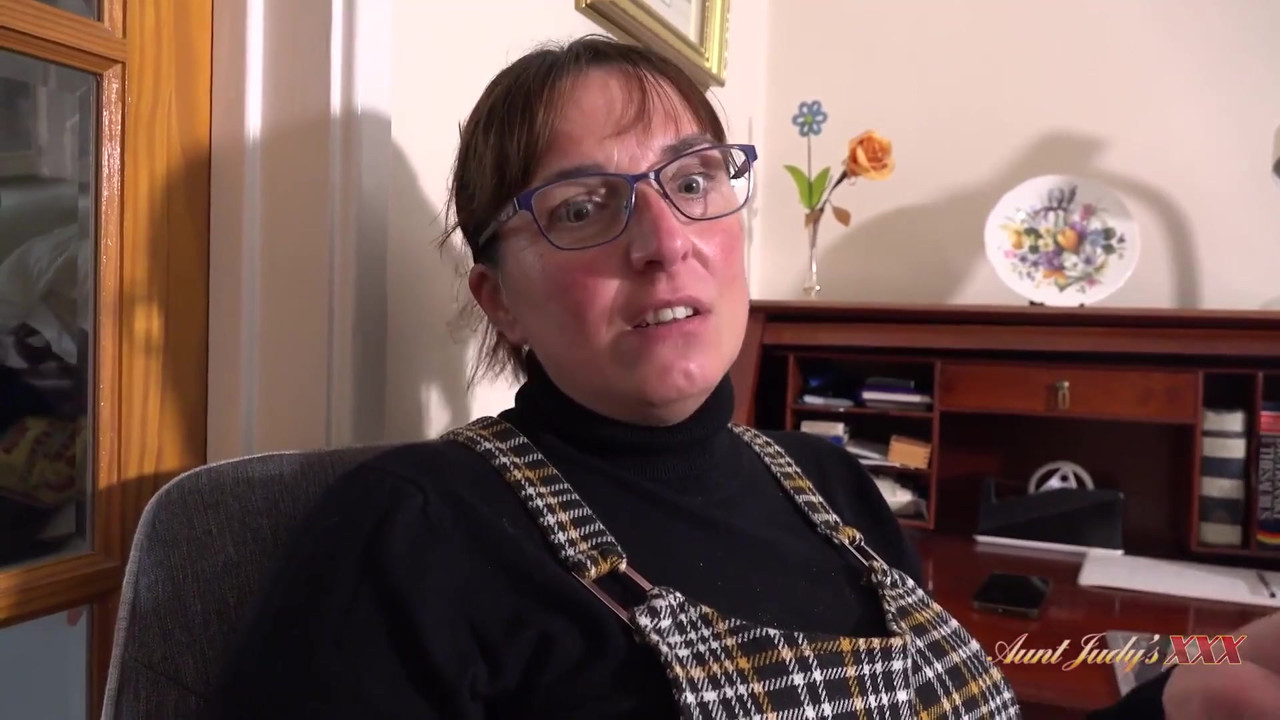 AuntJudysXXX - Your 48yo Busty MILF Boss Ruby Cattrall Sucks Your Cock at the Office