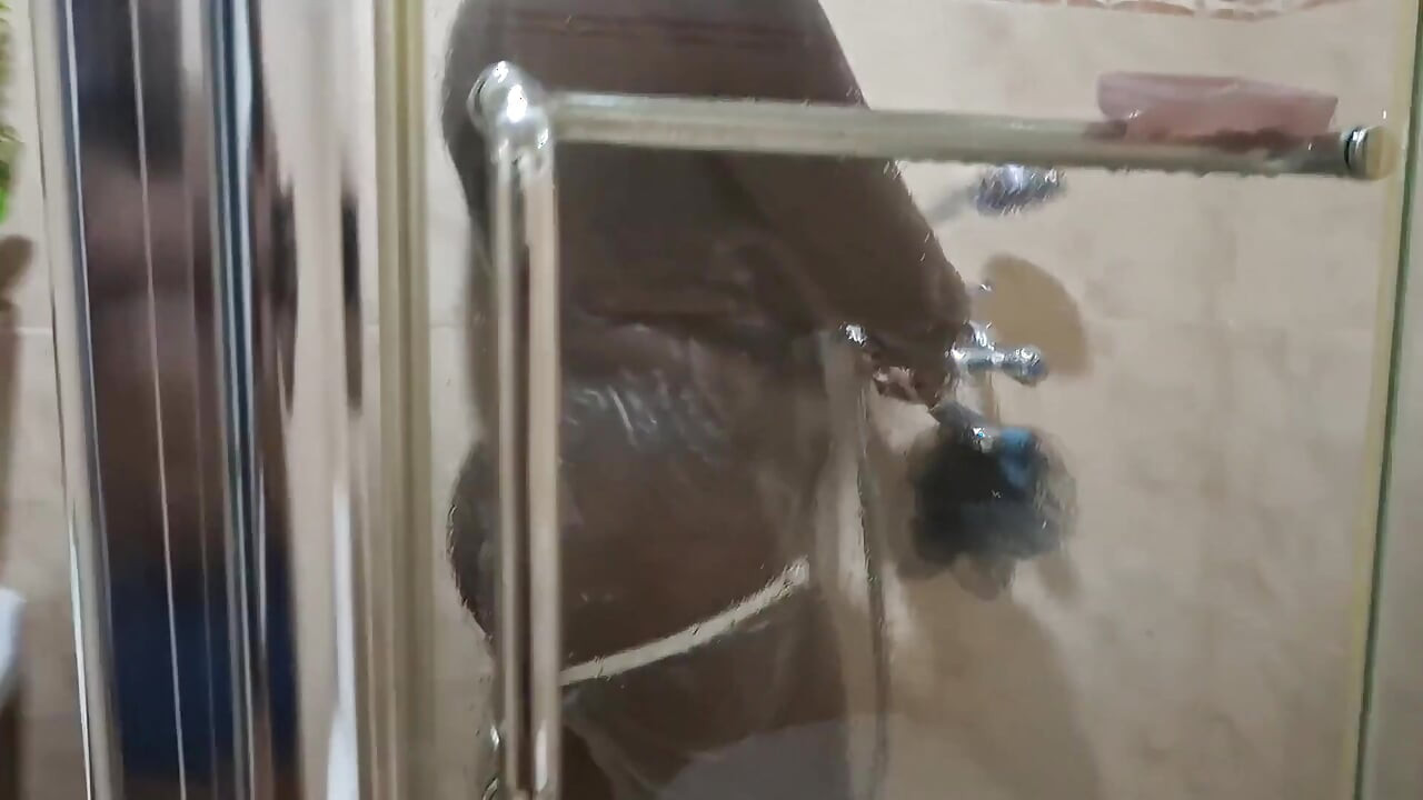 My Ex-girlfriend Is Waiting for Me to Shower so She Can Fuck Me Hard.