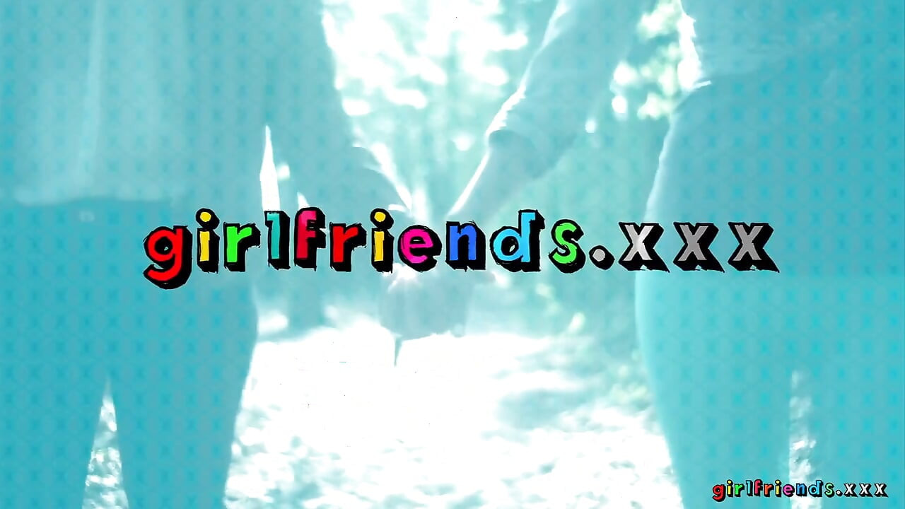 Girlfriends XXX - Lesbijki w bieliźnie smakują sobie mokrej słodkiej cipki