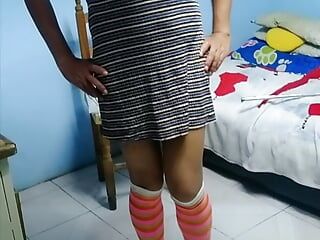Joselynne Cd în rochie drăguță cu tocurile mele și ciorapi