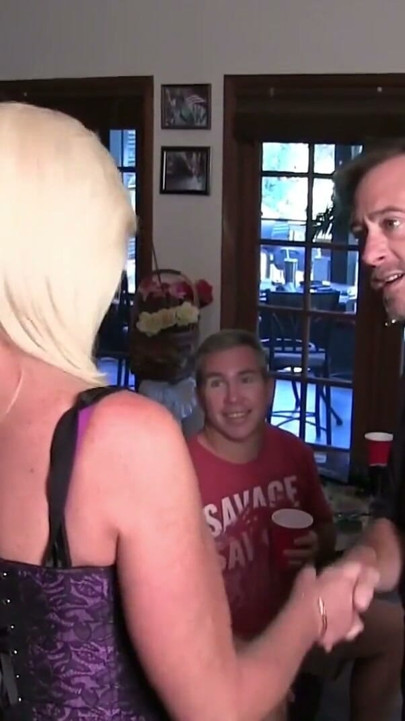 A Gentlemen's Club Entertainer That Can REALLY Entertain | Clip 2