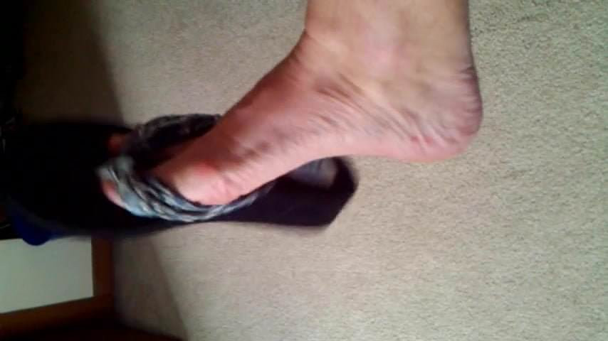 Shoes play