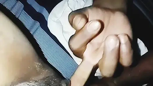 Glückliche familie und ich trage das rosa höschen der familie, lanka paar video