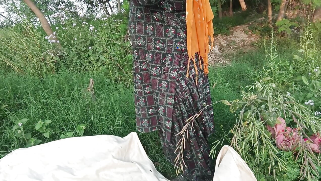 Indian Desi Outdoor Hard Sex With Village Young Girl In Forest