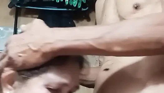 Başka bir götlü sikimi güçlü bir şekilde tatmin etti