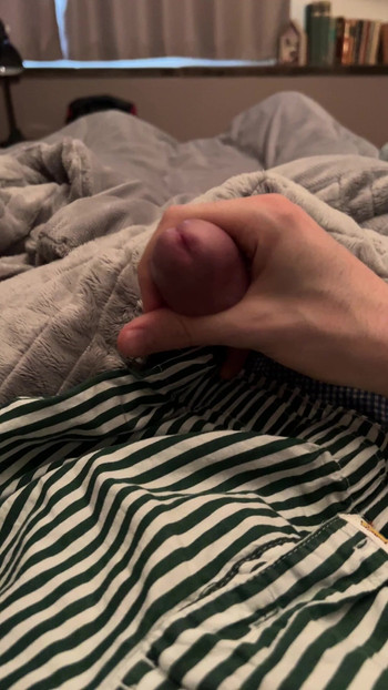 wanking: huge cumshot on boxershorts.