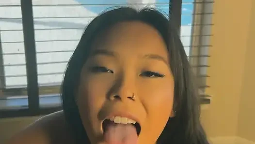 sexy asian girl giving handjob and blowjob huge cumshot