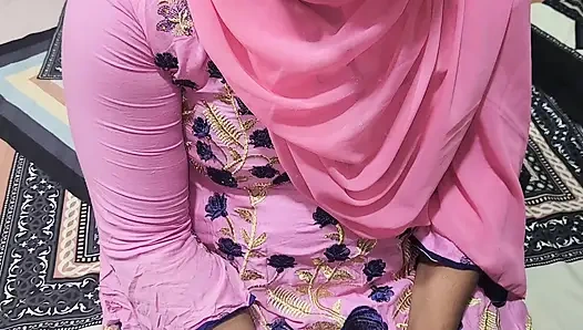 Aku ngentot guru sekolah dan nyepong kontolnya dengan nikmat bangladesh