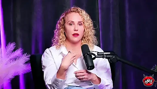 Karla Lane: 20 Tahun Sebagai Pemain Berukuran Plus Terbaik Sepanjang Masa!
