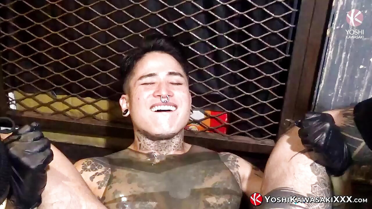 YOSHIKAWASAKIXX - pokorna joši Kavasaki dobija ekstremni fisting