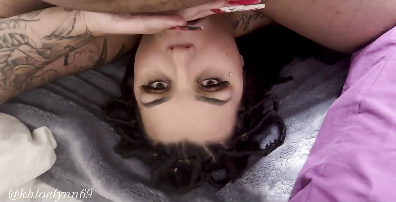 Khloe Lyn se fait baiser le visage 7 creampie