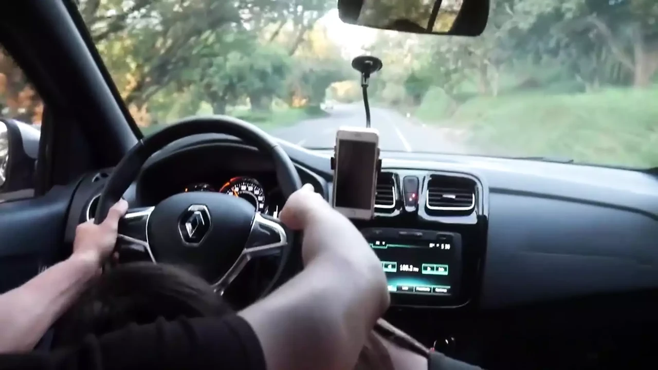 INDIA GETS ON UBER AND FUCKS WITH HER BIG ASS