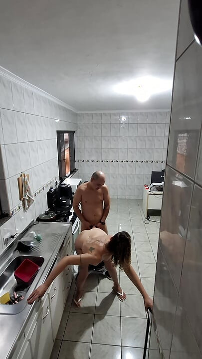 The maid agreed to get naked and receive an ejaculation on her face.