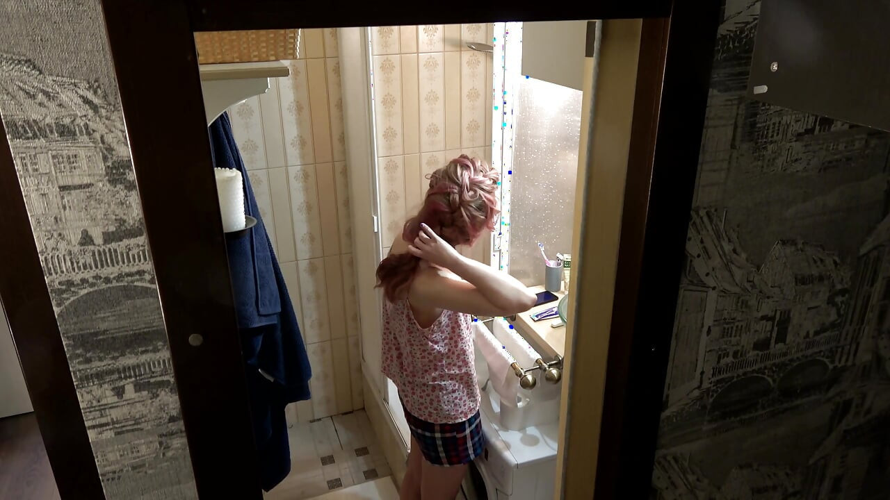 Young Girl's Shower for Perverts