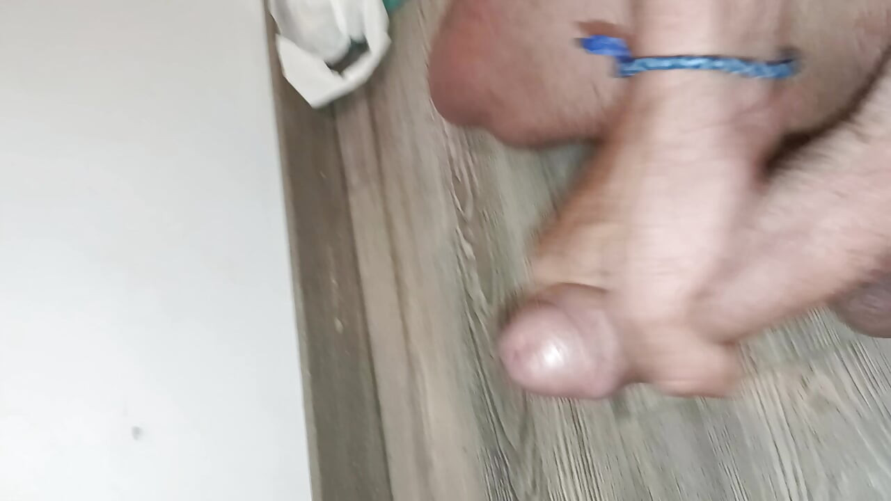 Handjob that degenerates