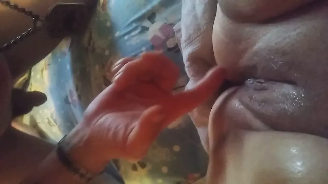 Cum cleanup makes wife squirt