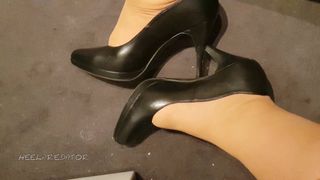 Cum on some black heels