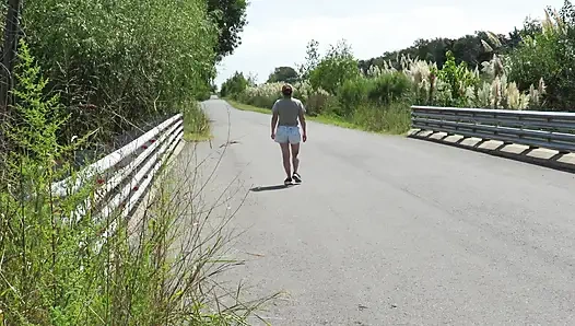 Patricia yol üzerindeki köprüde