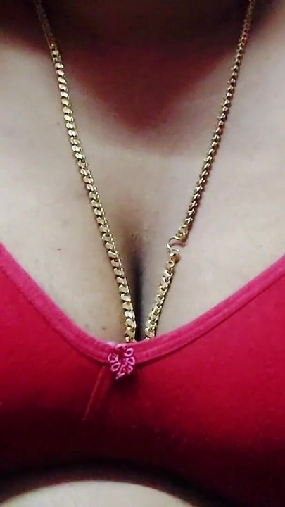 Památný okamžik z "Velká prsa desi mohini bhabi žhavý sex"