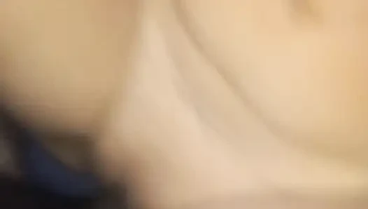 Suami ngebiarkan istrinya ngentot untuk menghamilinya