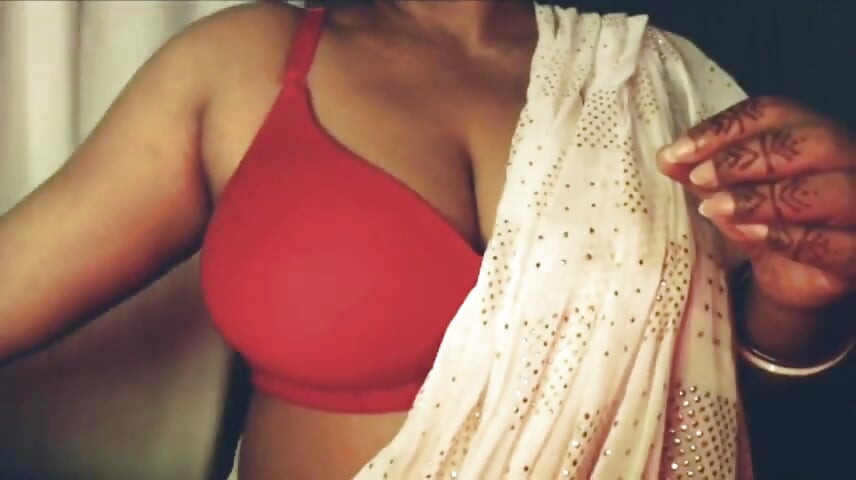 Open Bra Get Naked Then Show Boobs and Pussy Fingering.