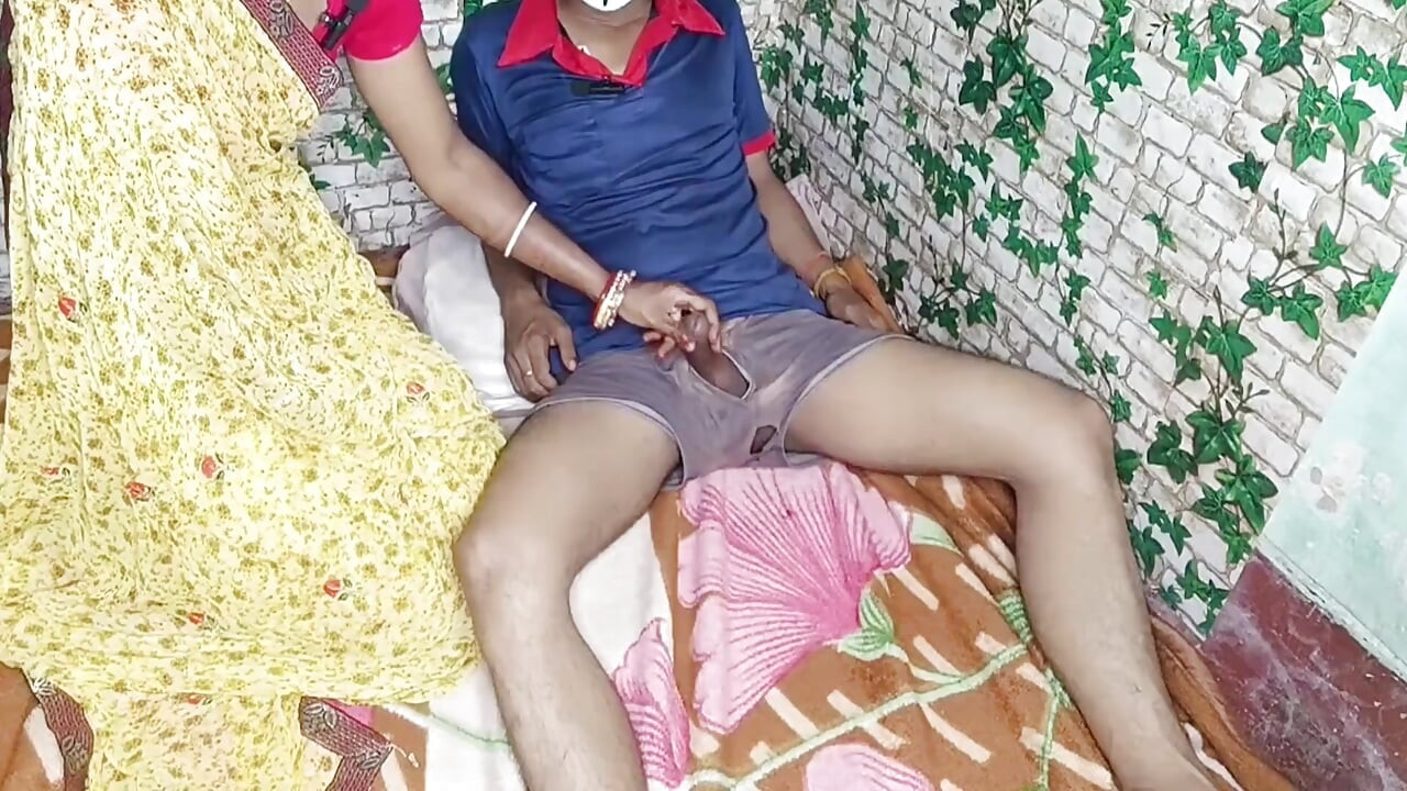 Magere hete en sexy Bhabhi neukt 8inc draak condoom klein poesje, magere Bhabhi neukt 8inc dragon condoom