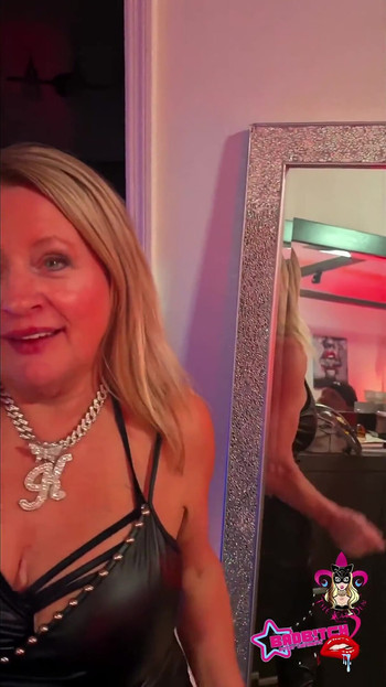 Kat-licious Private Dance Crna lateks haljina i čizme